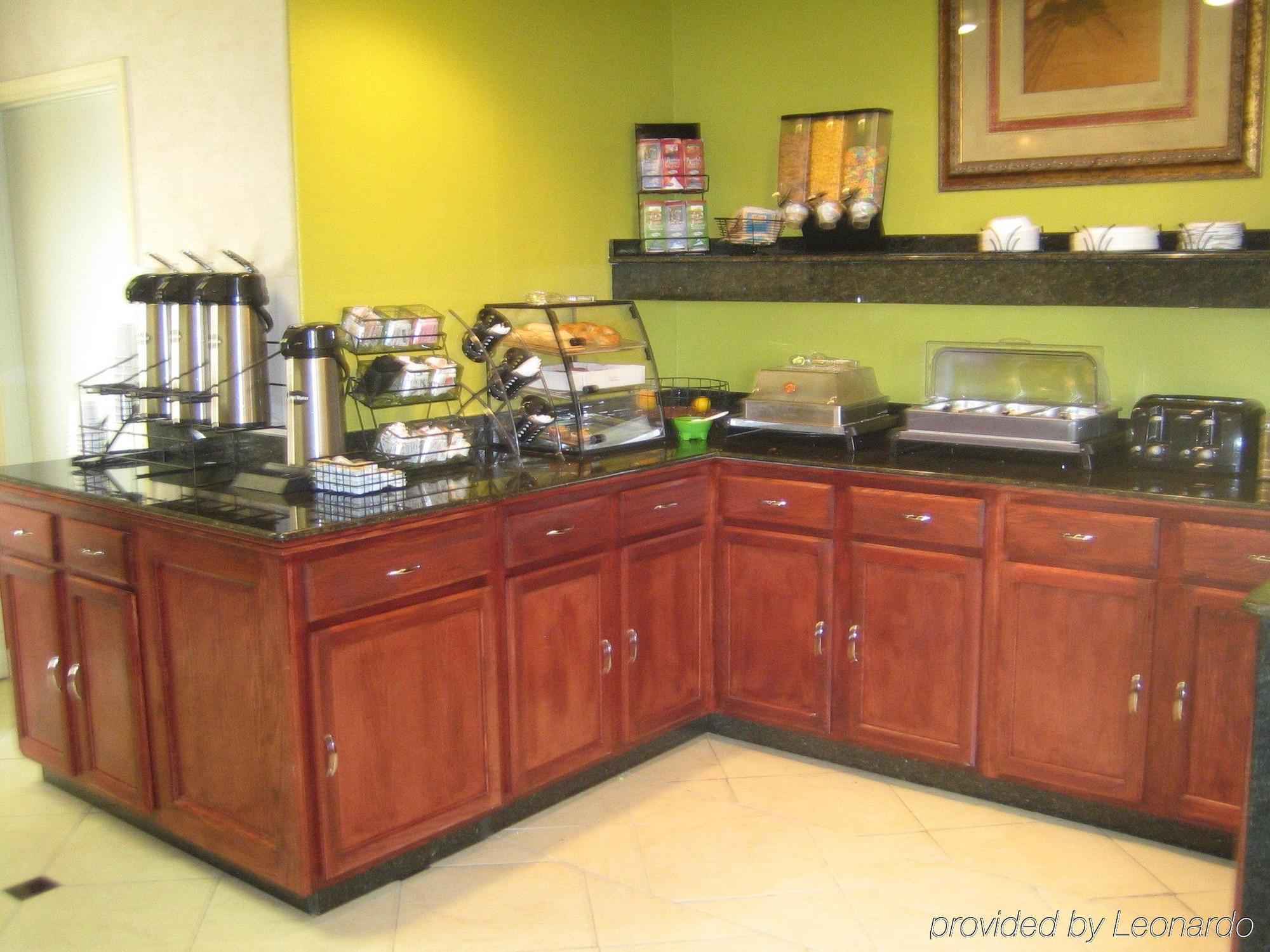 Econo Lodge Inn & Suites Eagle Pass Restaurante foto