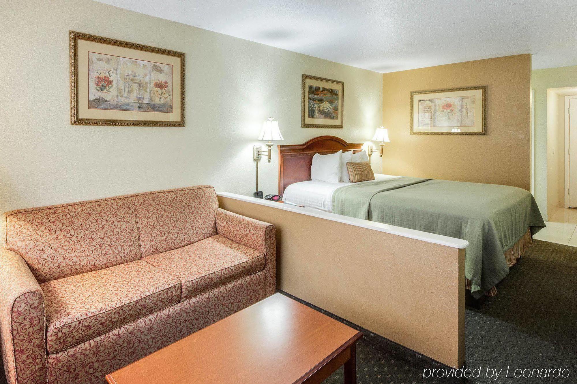 Econo Lodge Inn & Suites Eagle Pass Exterior foto