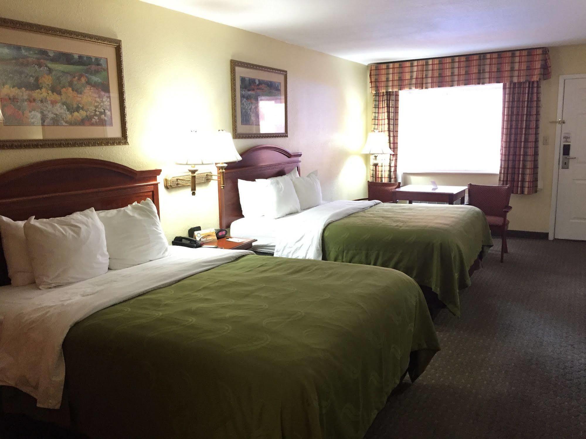 Econo Lodge Inn & Suites Eagle Pass Exterior foto
